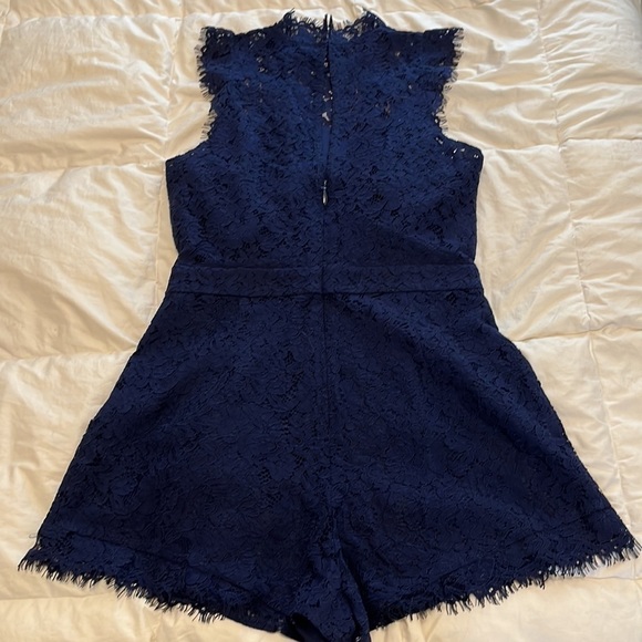 Nwot Adelyn Rae Lace Shorts Romper Size M - Picture 2 of 8